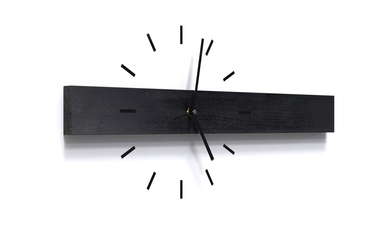 Moderne Design Wanduhr schwarz Buche HORIZON aus Massivholz mit geräuschlosem Uhrwerk mit Zifferblatt in schwarz - online bestellen